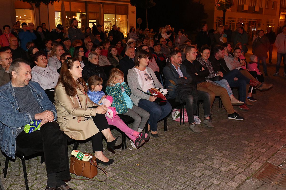 Podwójne Dno wystąpiło z okazji jubileuszu Teatru Modrzejewskiej