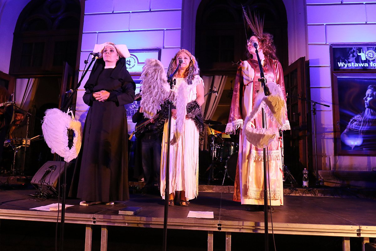 Podwójne Dno wystąpiło z okazji jubileuszu Teatru Modrzejewskiej