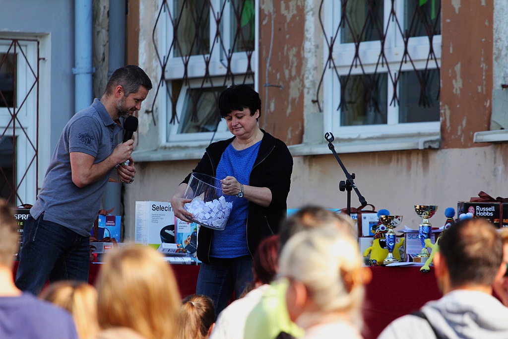 Rodzinny festyn i bieg charytatywny odbyły się w SP nr 19