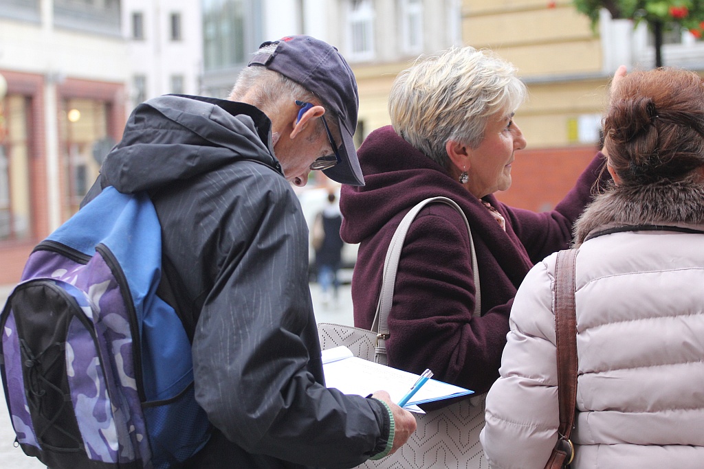 Kupuję Kiedy Chcę. Nowoczesna zbierała podpisy w Legnicy