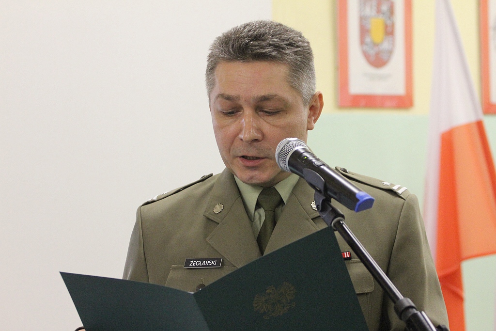 Wręczenie Gwiazdy Afganistanu sierż. Radosławowi Kowalskiemu