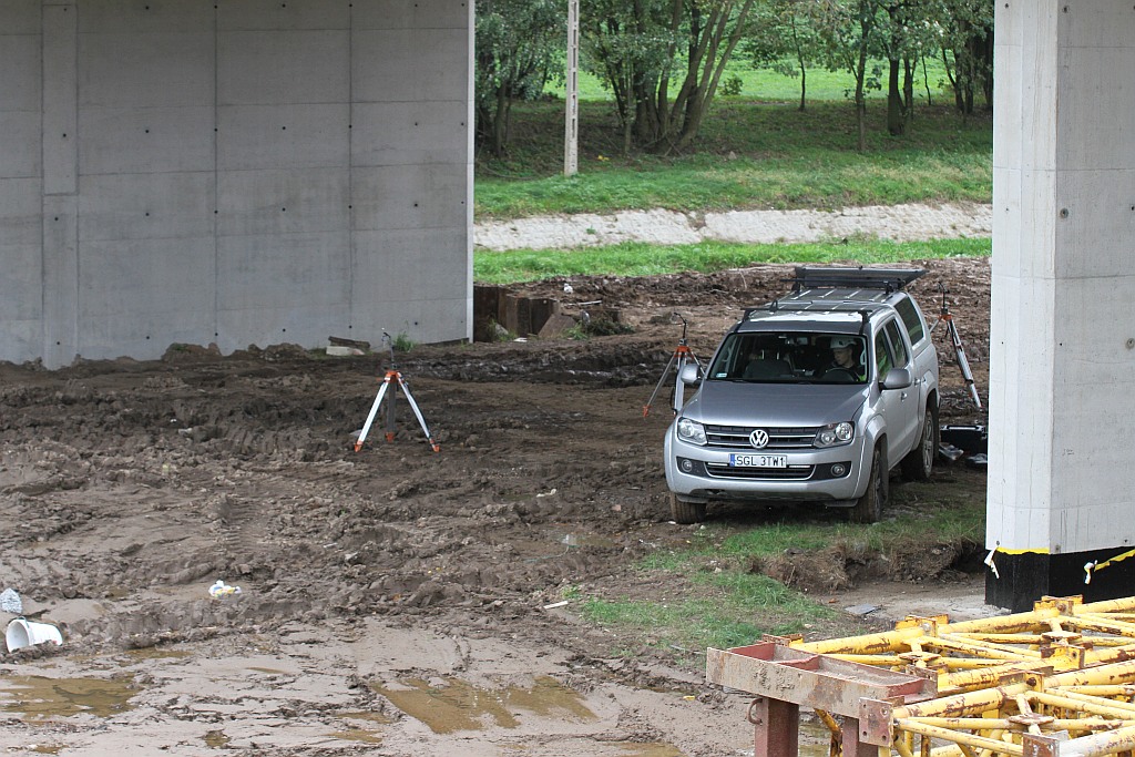Próby obciążeniowe nowego mostu na Kaczawie
