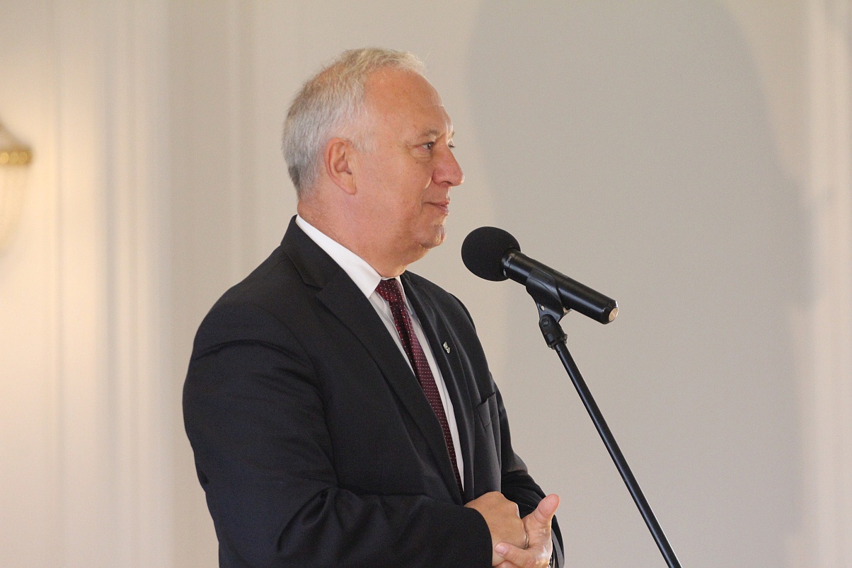Prezydent nagrodził nauczycieli w Dniu Edukacji Narodowej