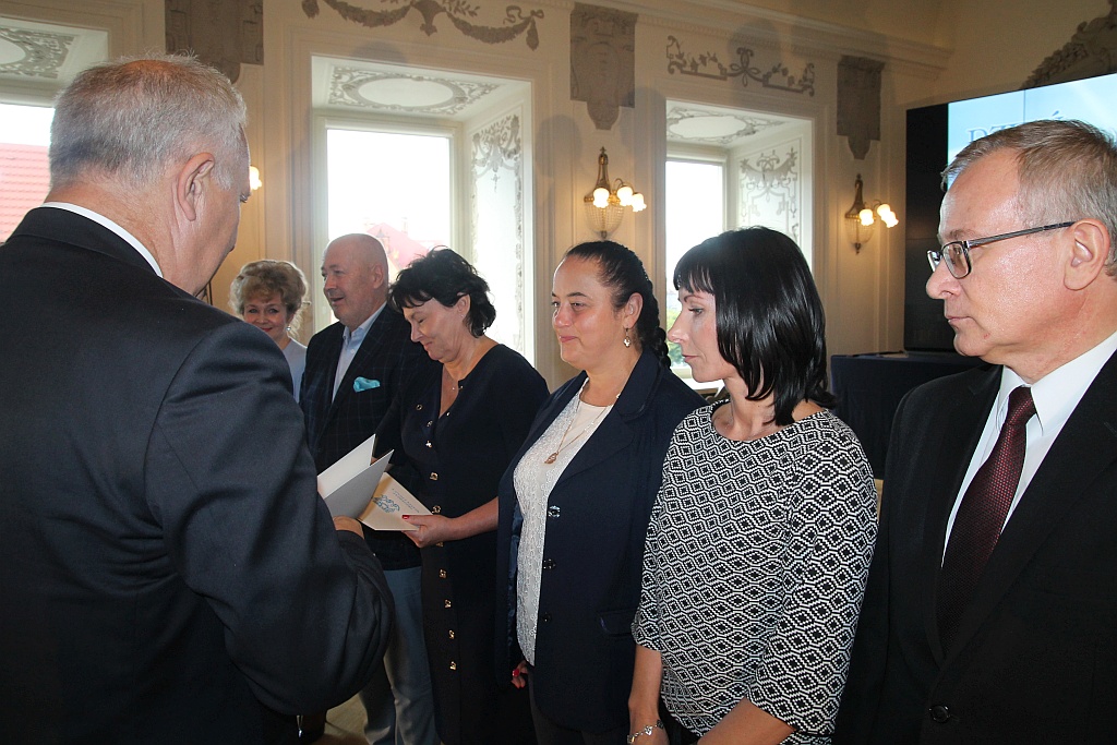 Prezydent nagrodził nauczycieli w Dniu Edukacji Narodowej