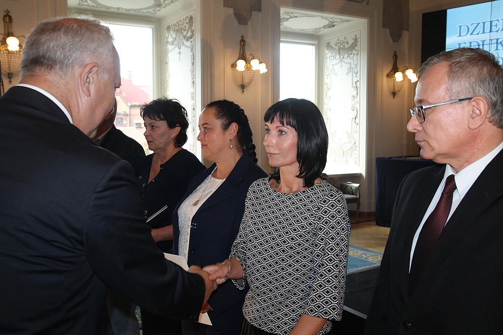 Prezydent nagrodził nauczycieli w Dniu Edukacji Narodowej