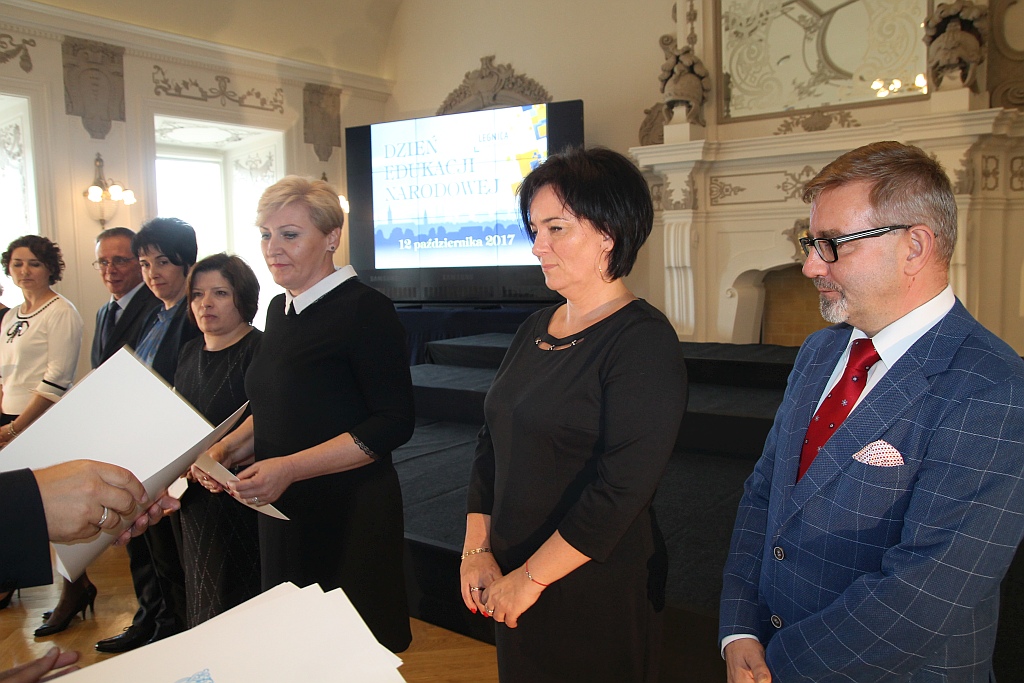 Prezydent nagrodził nauczycieli w Dniu Edukacji Narodowej