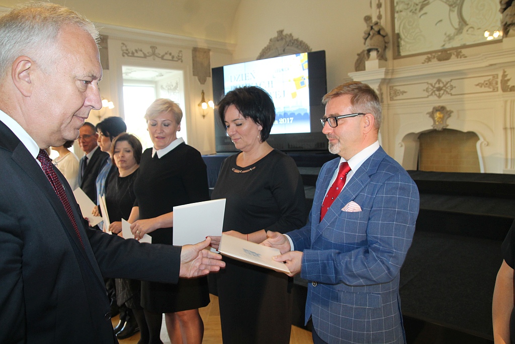 Prezydent nagrodził nauczycieli w Dniu Edukacji Narodowej