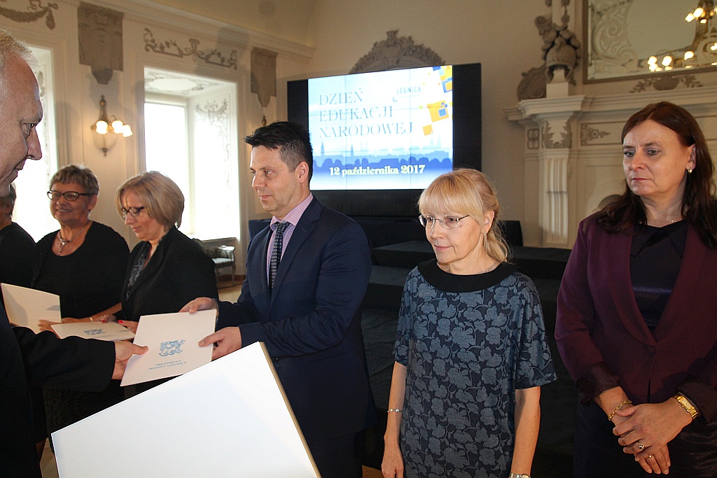 Prezydent nagrodził nauczycieli w Dniu Edukacji Narodowej