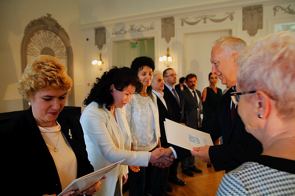 Prezydent nagrodził nauczycieli w Dniu Edukacji Narodowej