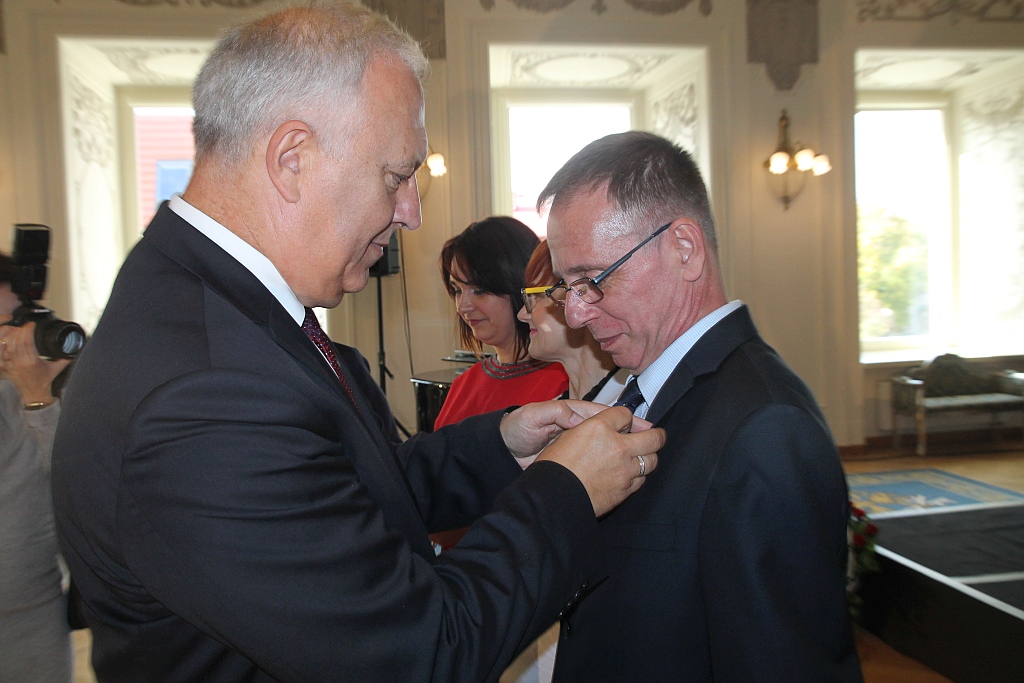 Prezydent nagrodził nauczycieli w Dniu Edukacji Narodowej
