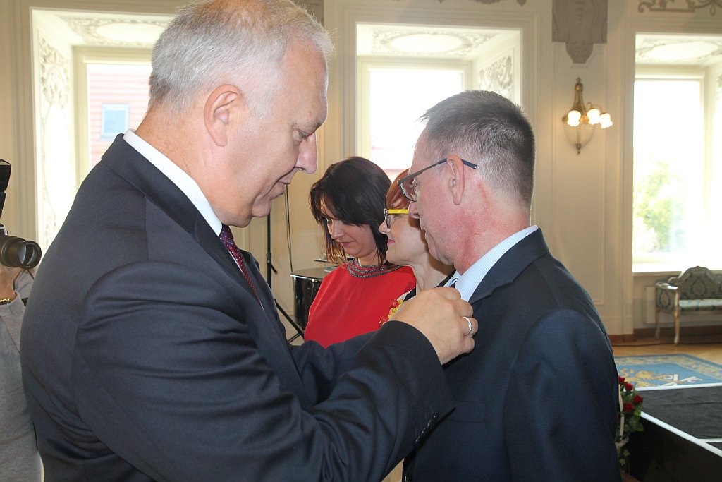 Prezydent nagrodził nauczycieli w Dniu Edukacji Narodowej