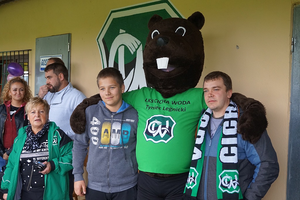 Pan Bóbr oficjalną maskotką klubową Cichej Wody        
