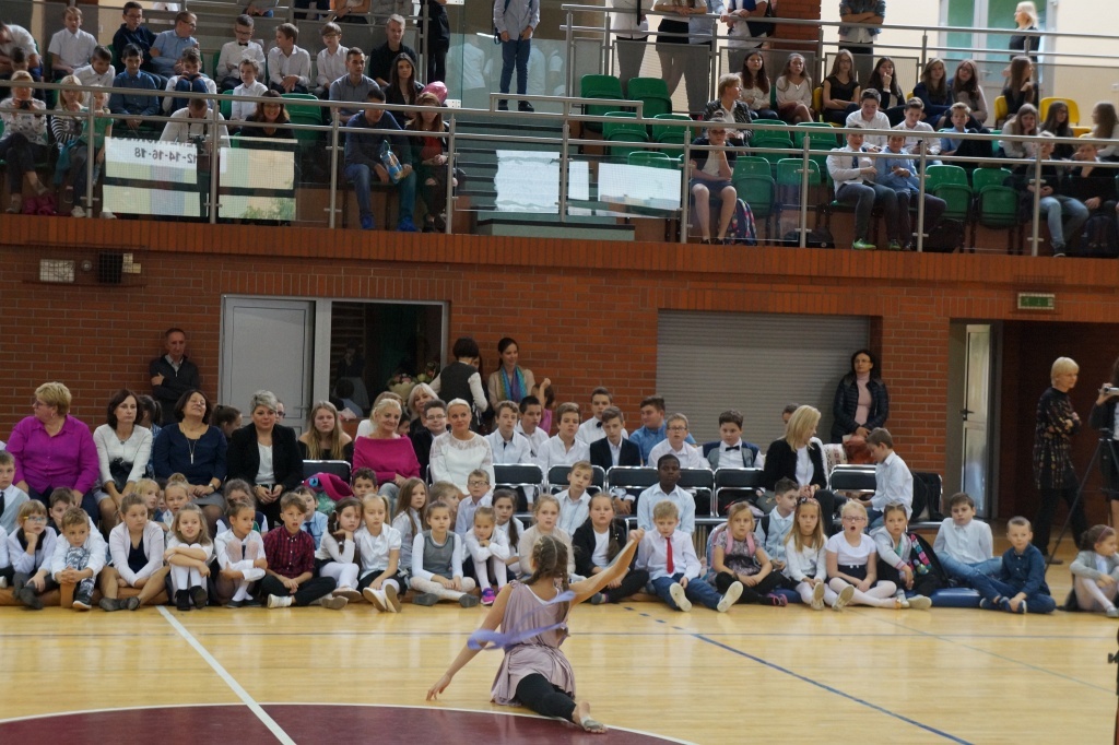 Występ uczniów ZSI przygotowany z okazji Dnia Edukacji Narodowej