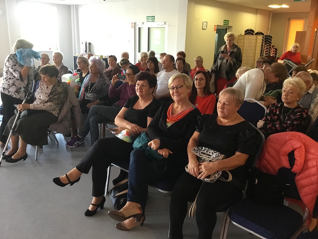 Seniorzy z SDK Atrium z wizytą w SDK Kopernik