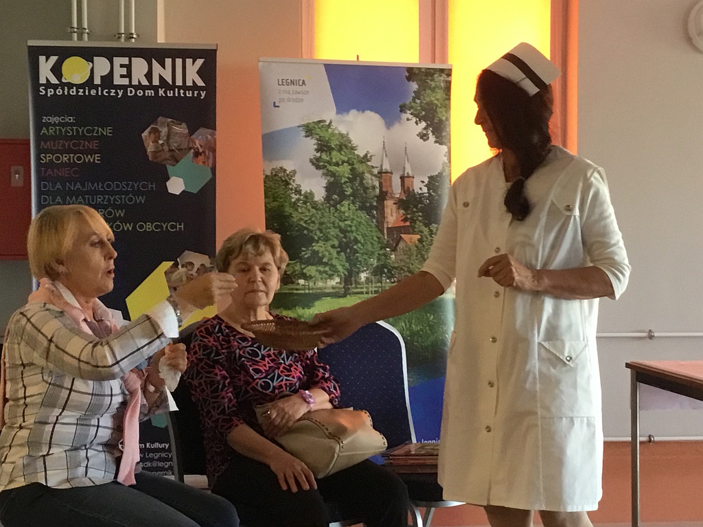 Seniorzy z SDK Atrium z wizytą w SDK Kopernik