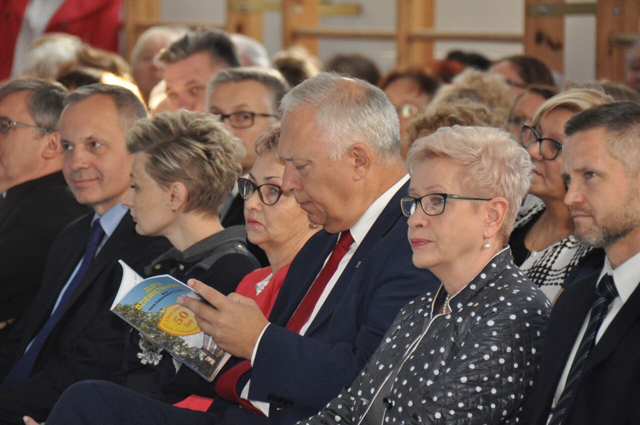 SP nr 19 świętowała swoje pięćdziesięciolecie