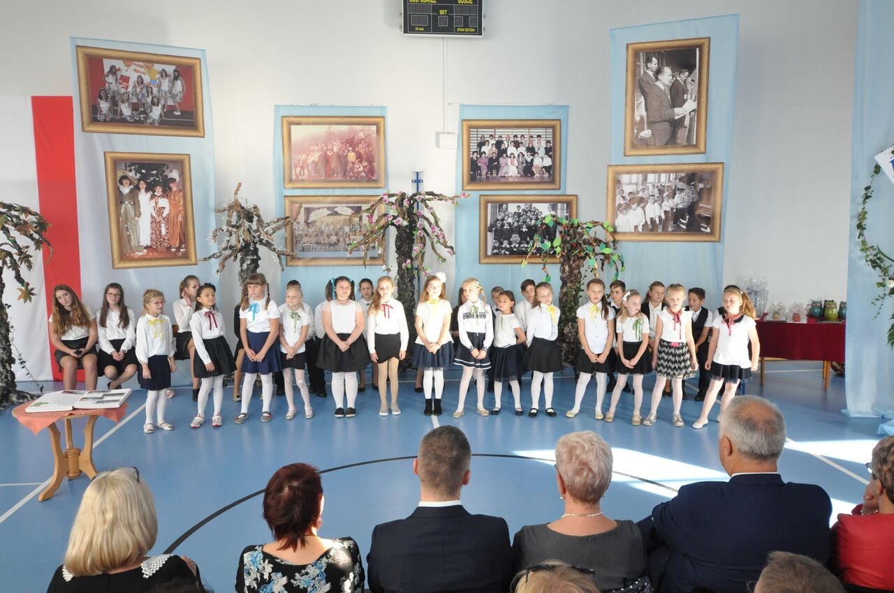 SP nr 19 świętowała swoje pięćdziesięciolecie