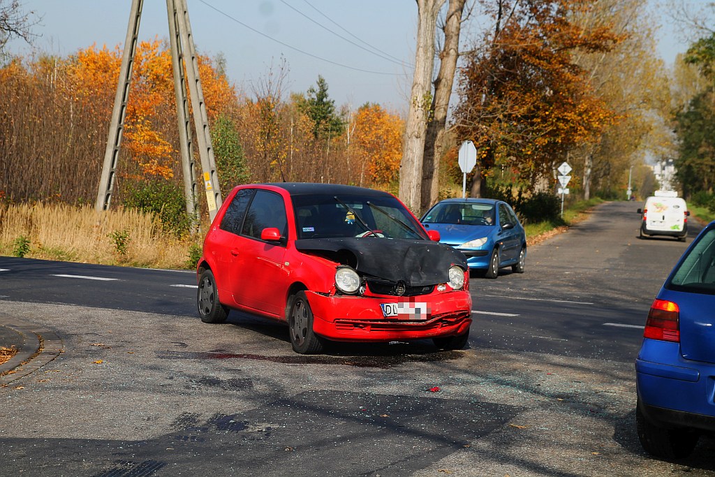 Kolizja na skrzyżowaniu ulic Koskowickiej i Fieldorfa