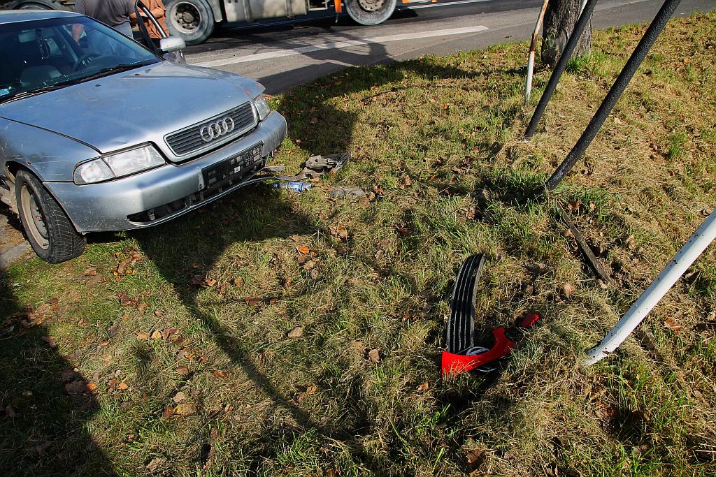 Kolizja na skrzyżowaniu ulic Koskowickiej i Fieldorfa