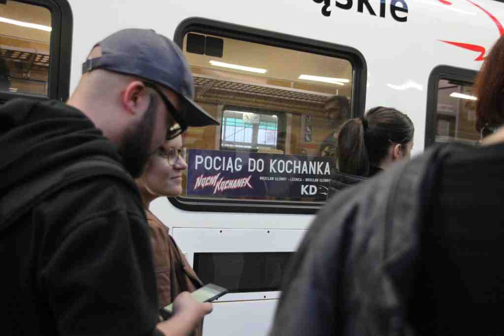 „Pociąg pełen Kultury” zamienił się w „Pociąg do Kochanka”