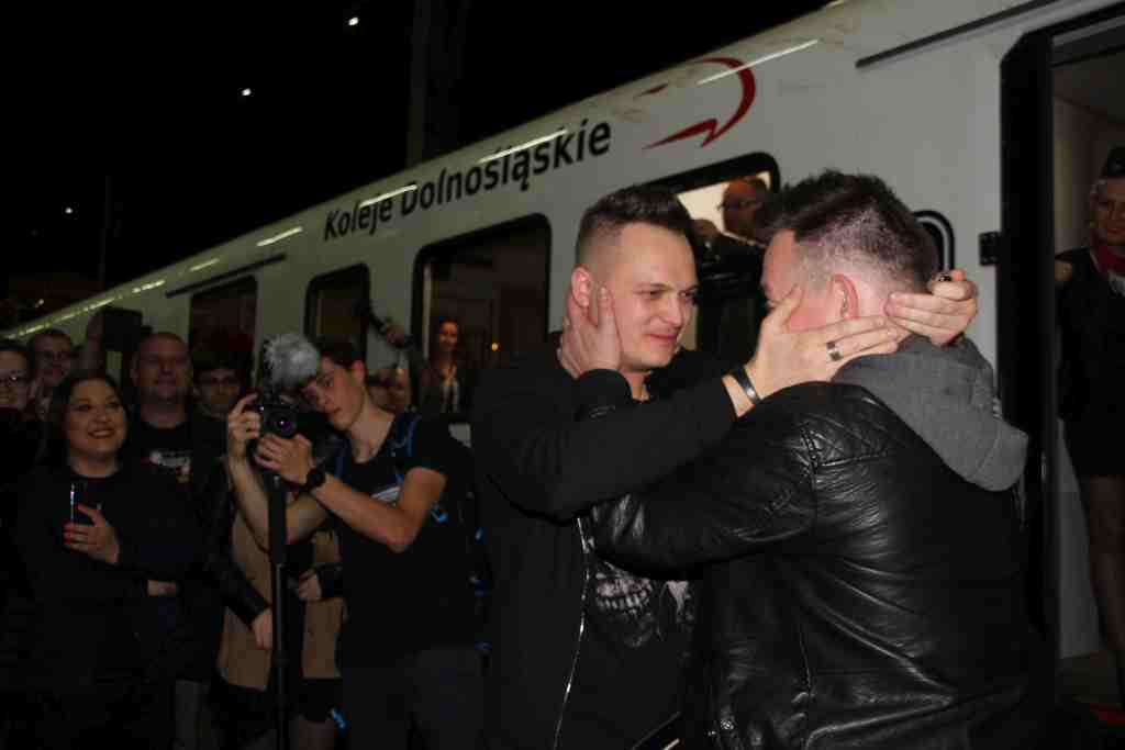 „Pociąg pełen Kultury” zamienił się w „Pociąg do Kochanka”