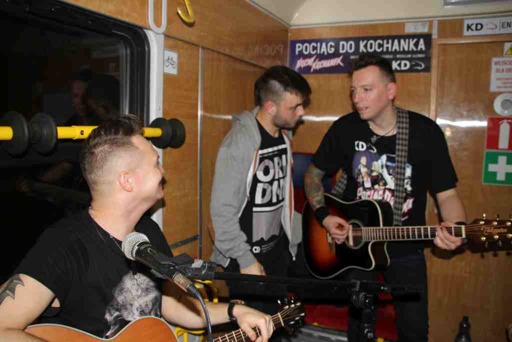 „Pociąg pełen Kultury” zamienił się w „Pociąg do Kochanka”