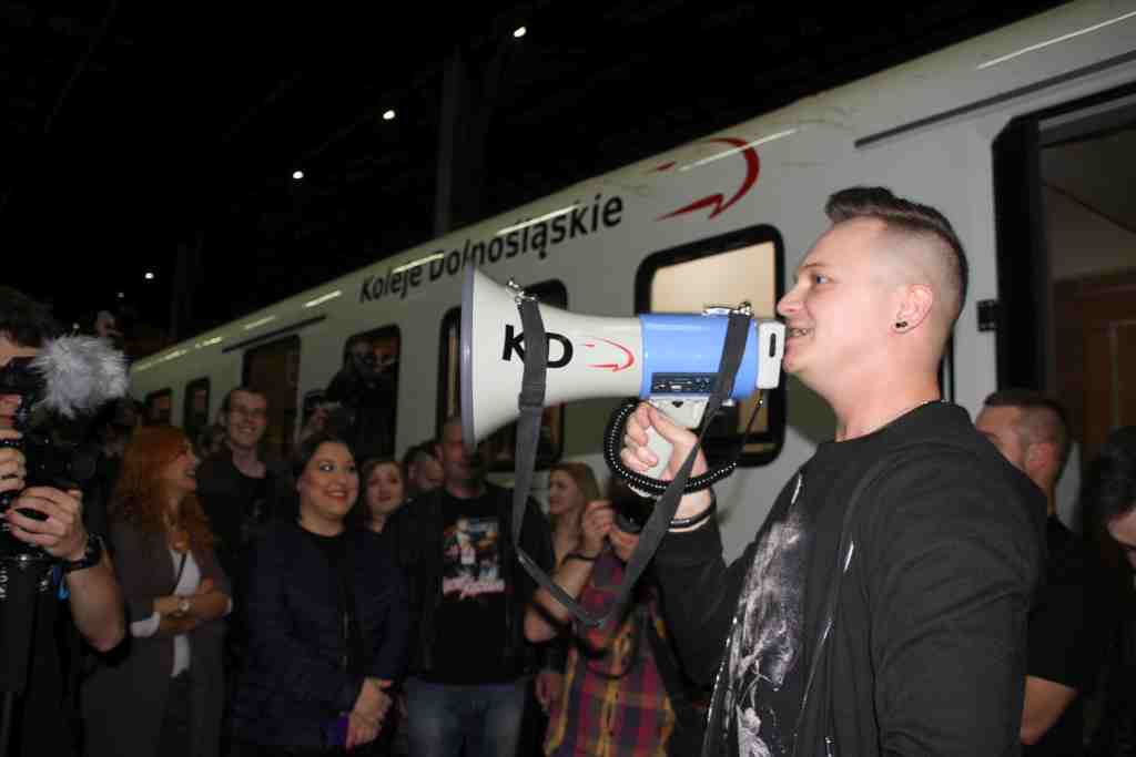 „Pociąg pełen Kultury” zamienił się w „Pociąg do Kochanka”