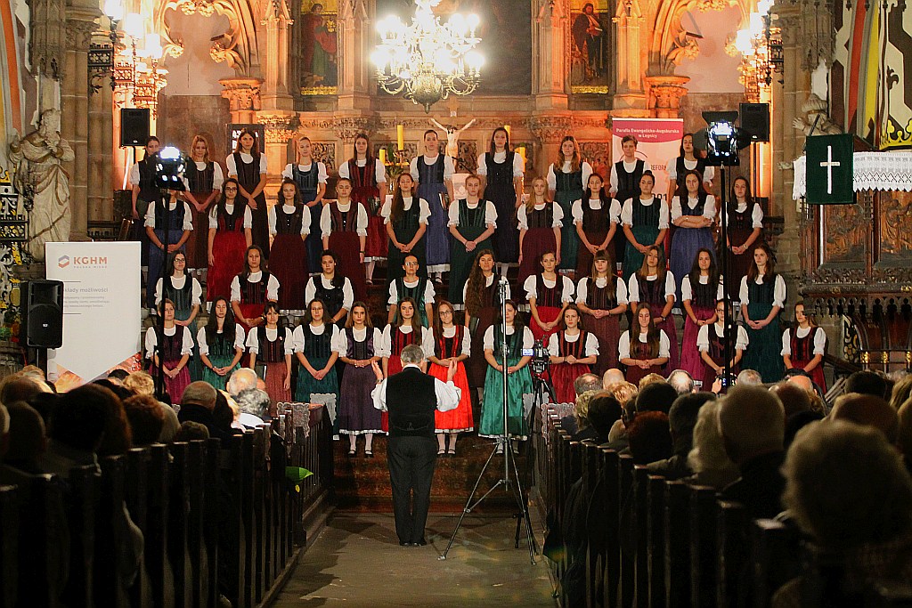 Koncert pochodzącego z Węgier Chóru Dziewczęcego Pro Musica