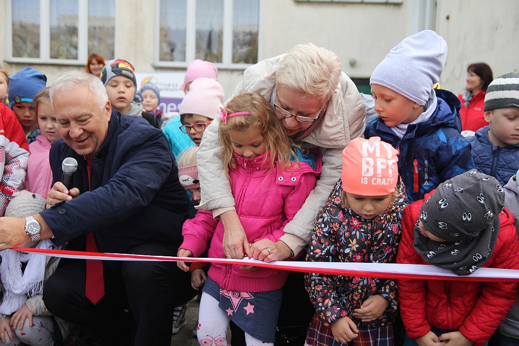Otwarcie placu zabaw przy Miejskim Przedszkolu nr 18