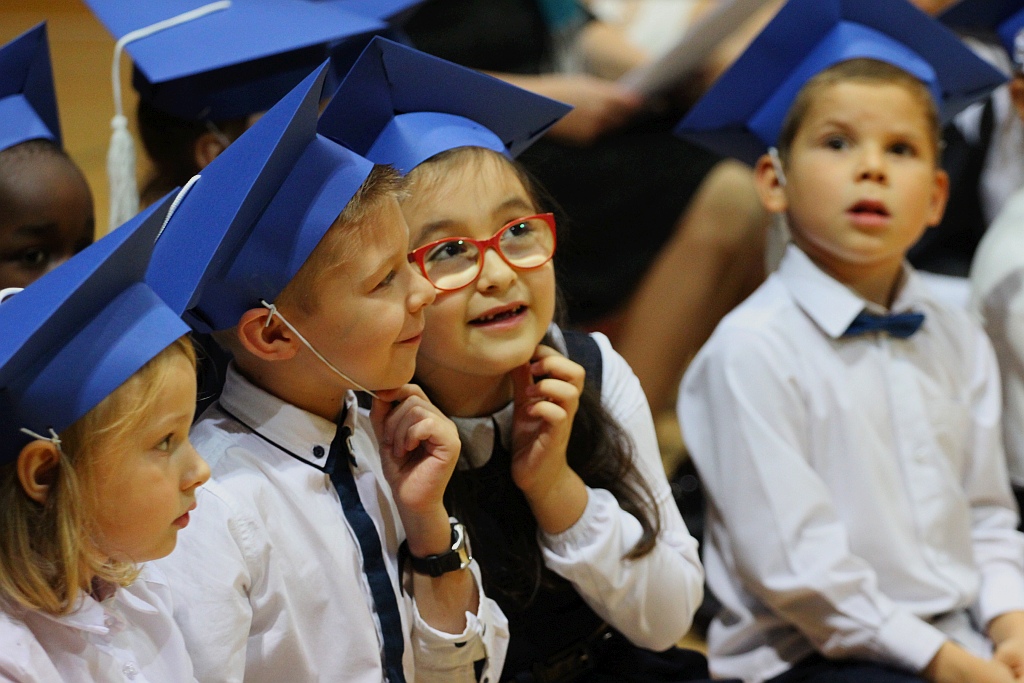 W legnickiej „dwudziestce” odbyło się pasowanie na ucznia