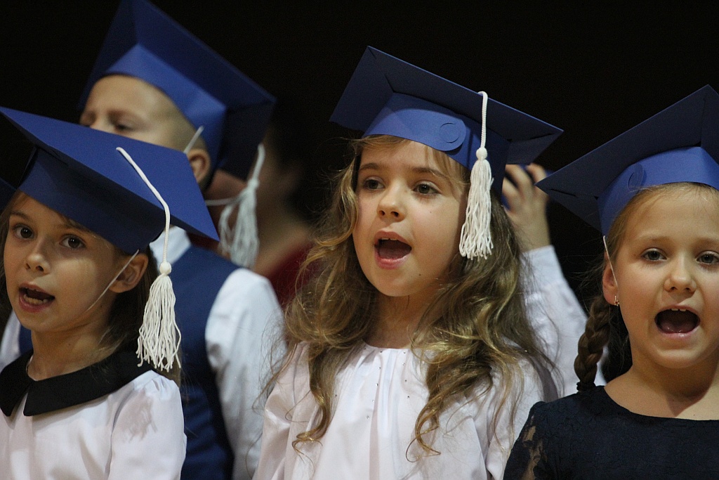 W legnickiej „dwudziestce” odbyło się pasowanie na ucznia