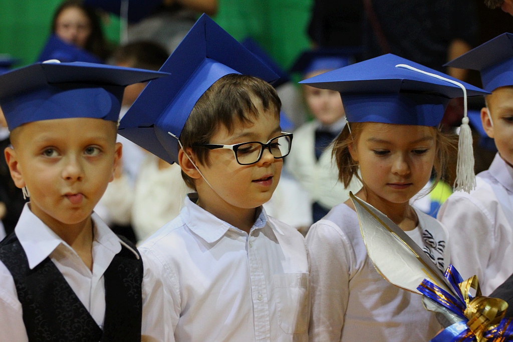 W legnickiej „dwudziestce” odbyło się pasowanie na ucznia