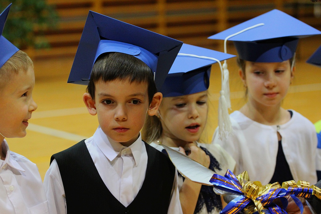W legnickiej „dwudziestce” odbyło się pasowanie na ucznia