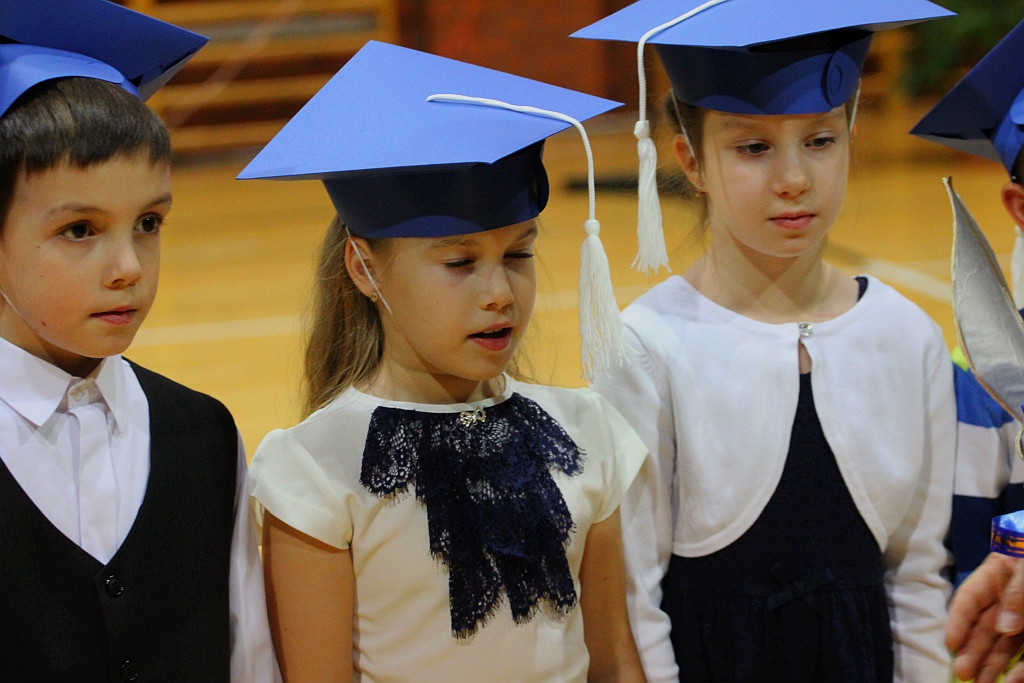 W legnickiej „dwudziestce” odbyło się pasowanie na ucznia