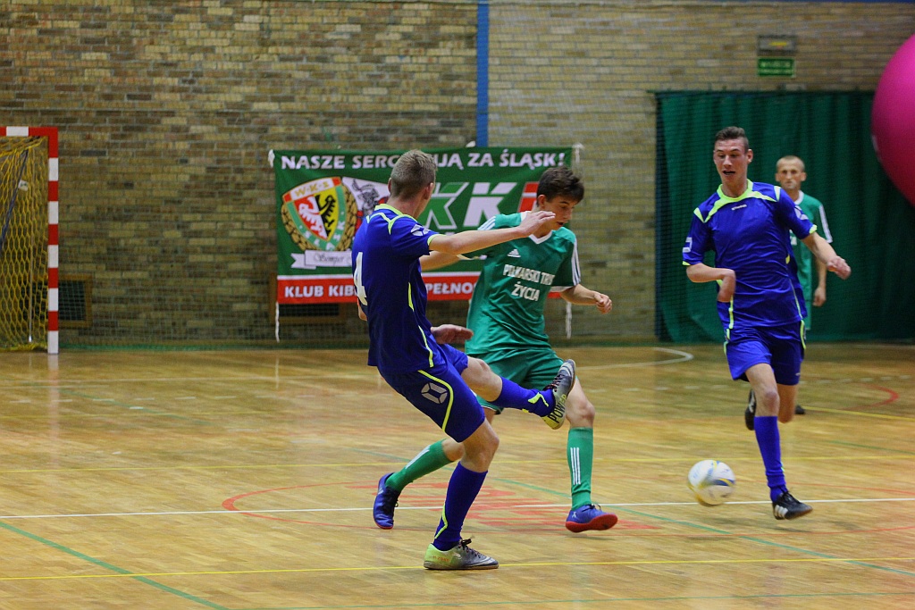 Siedem drużyn rywalizowało w KKN Miedź Legnica Cup