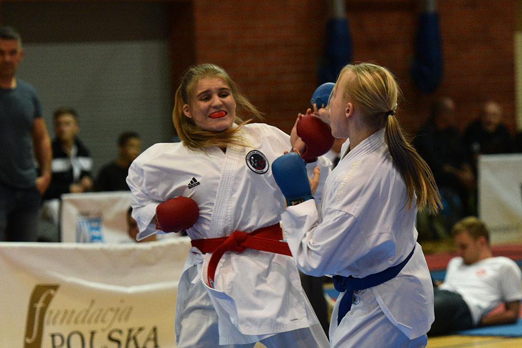 Karate na Piekarach. Tora druga w mistrzostwach