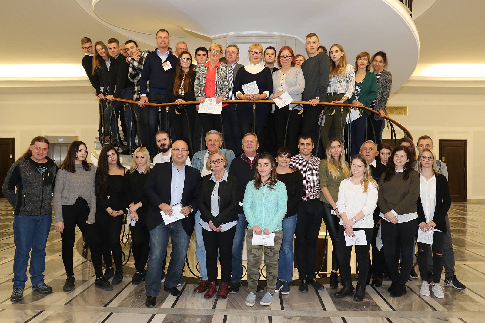 Poseł Kropiwnicki zaprosił legniczan na zwiedzanie Sejmu RP