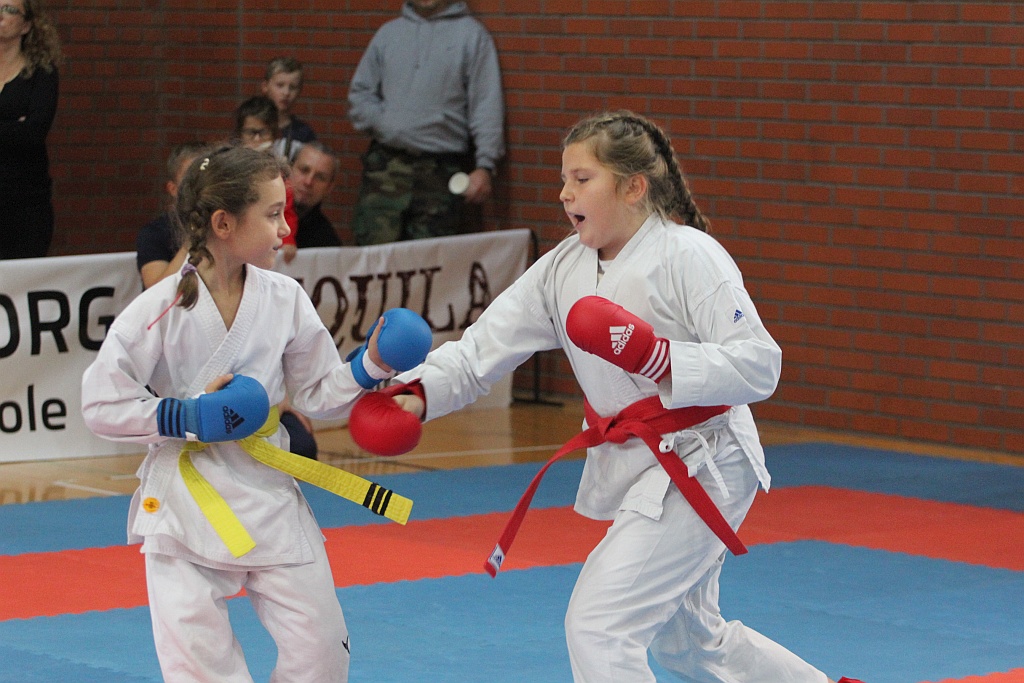 Karate na Piekarach. Tora druga w mistrzostwach