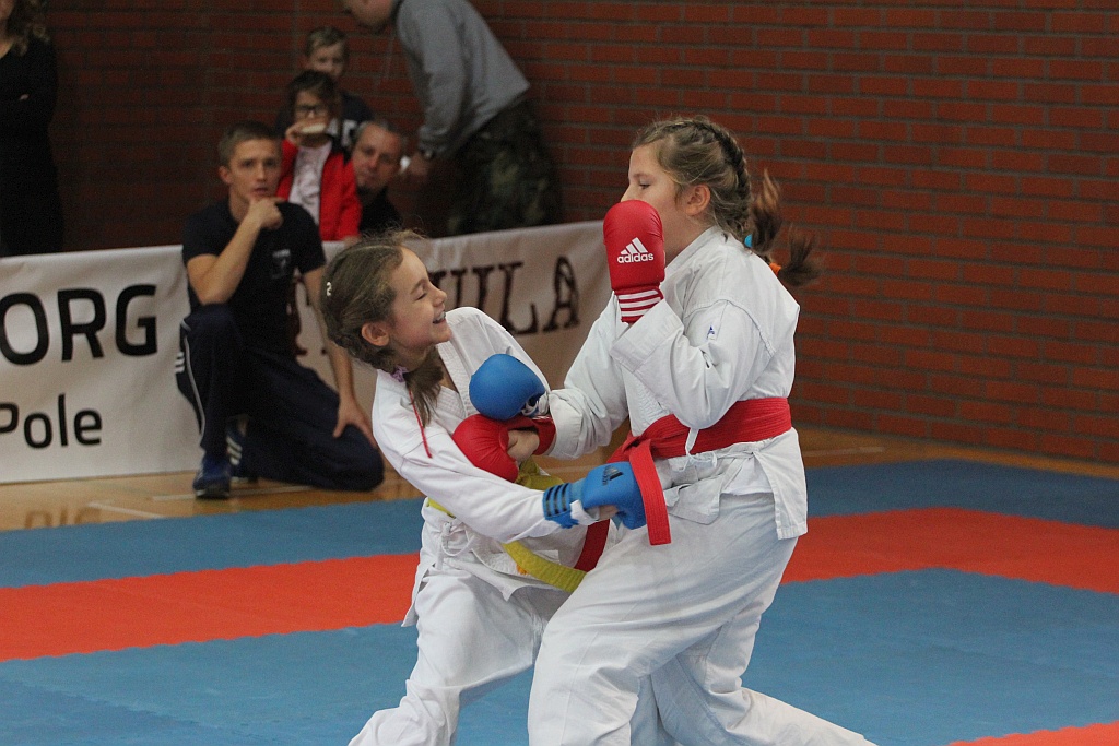 Karate na Piekarach. Tora druga w mistrzostwach