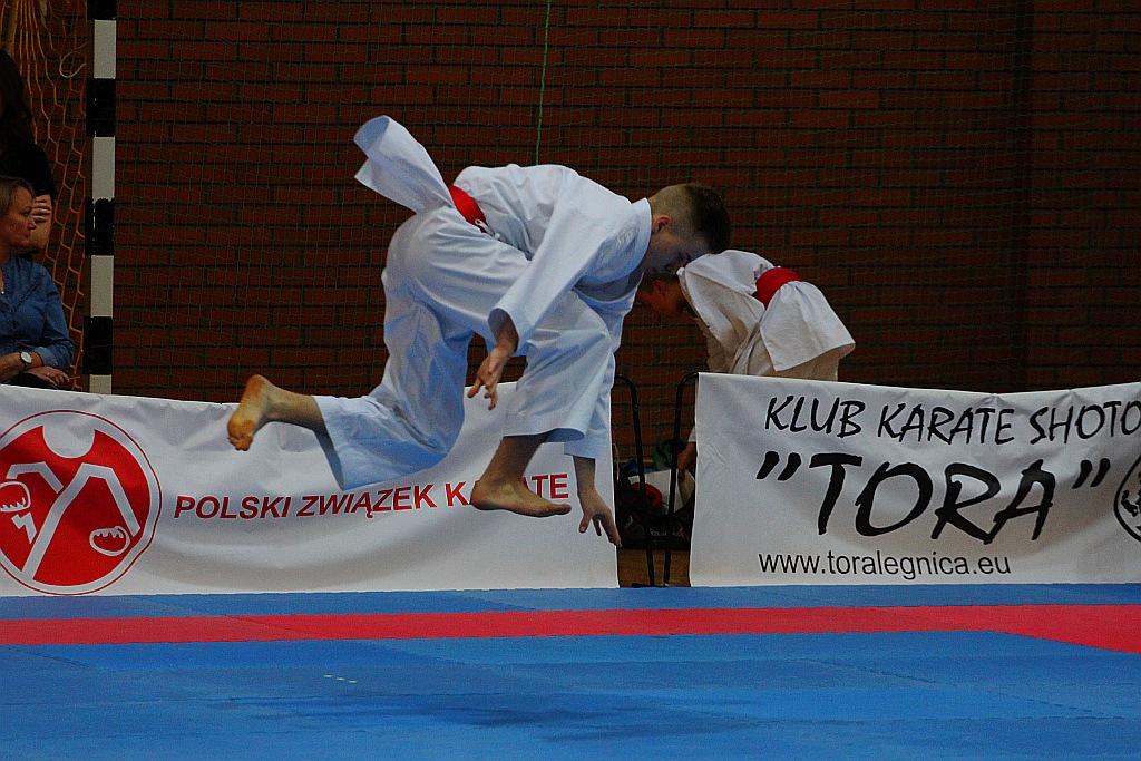 Karate na Piekarach. Tora druga w mistrzostwach