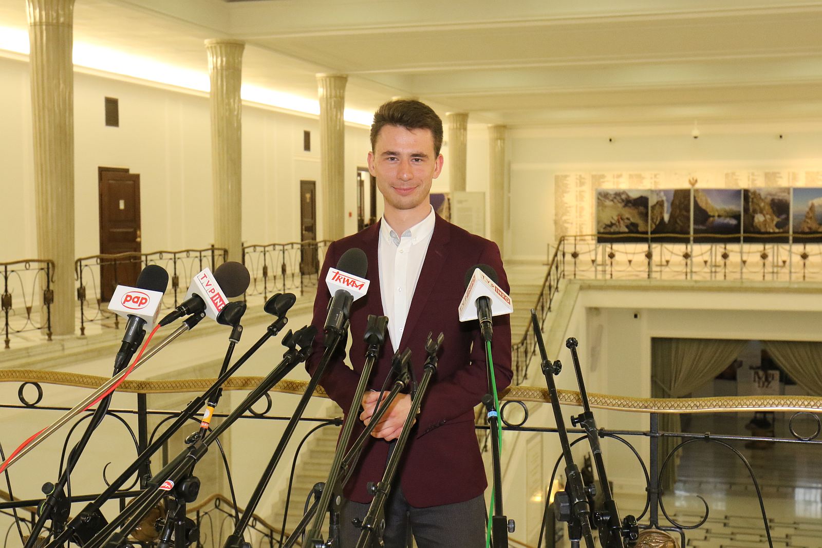 Poseł Kropiwnicki zaprosił legniczan na zwiedzanie Sejmu RP