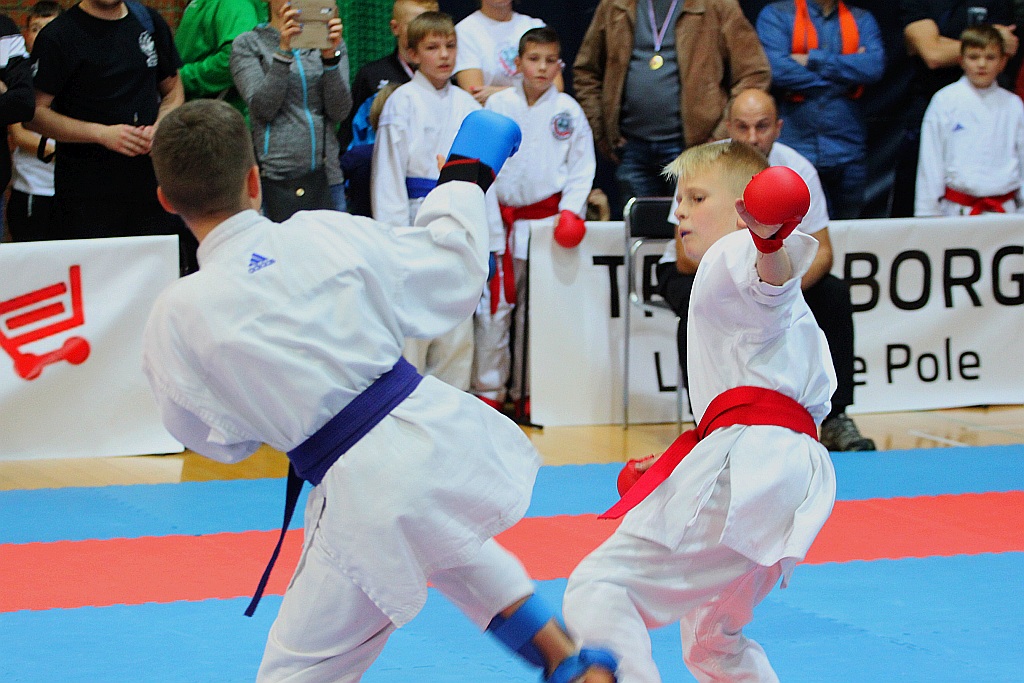 Karate na Piekarach. Tora druga w mistrzostwach