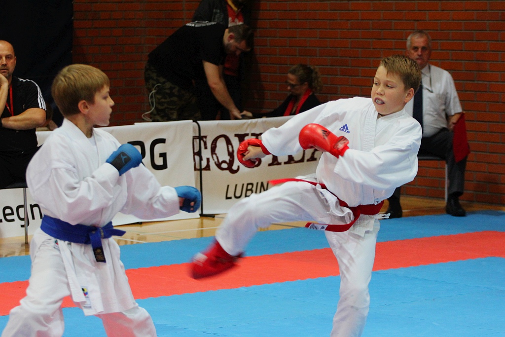 Karate na Piekarach. Tora druga w mistrzostwach