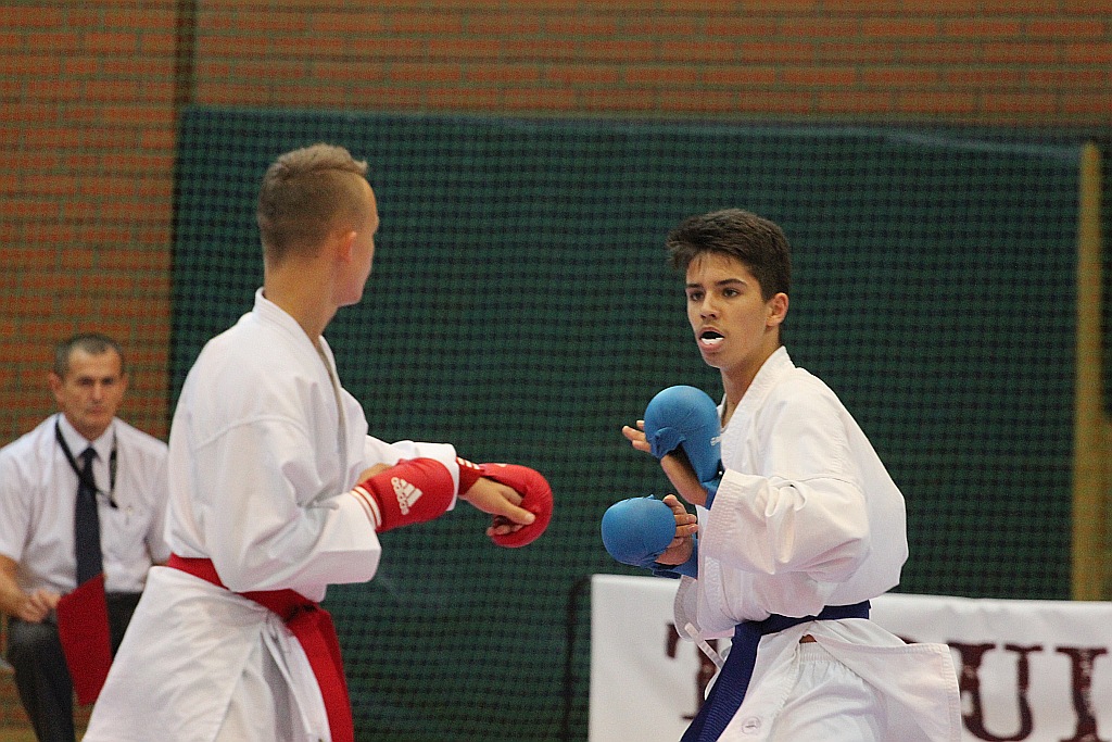 Karate na Piekarach. Tora druga w mistrzostwach