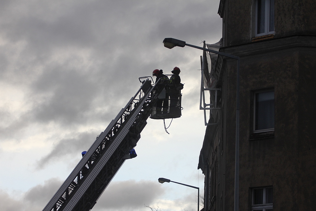 Orkan Grzegorz dotarł do Legnicy i sieje zniszczenie