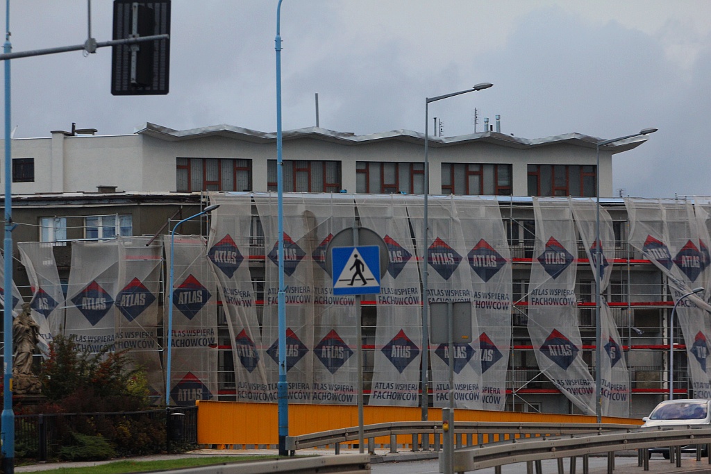 Orkan Grzegorz dotarł do Legnicy i sieje zniszczenie