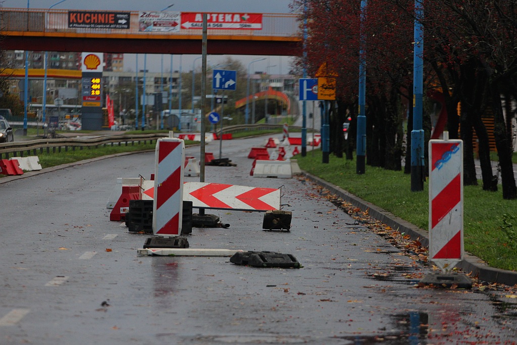 Orkan Grzegorz dotarł do Legnicy i sieje zniszczenie