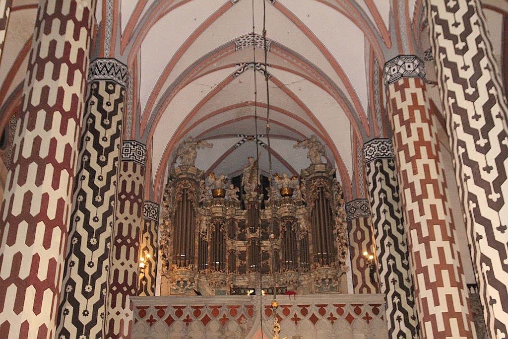 Irena Wisełka - Cieślar zagrała Nadzwyczajny Koncert Organowy