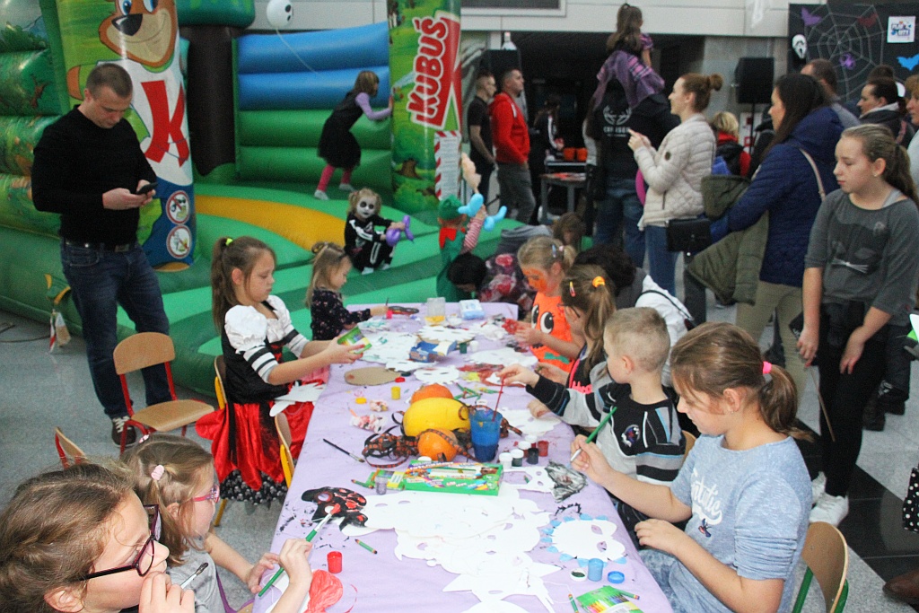 Czwarte urodziny Parku Rozrywki Play City w klimacie Halloween