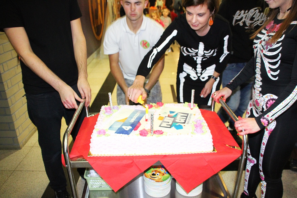 Czwarte urodziny Parku Rozrywki Play City w klimacie Halloween